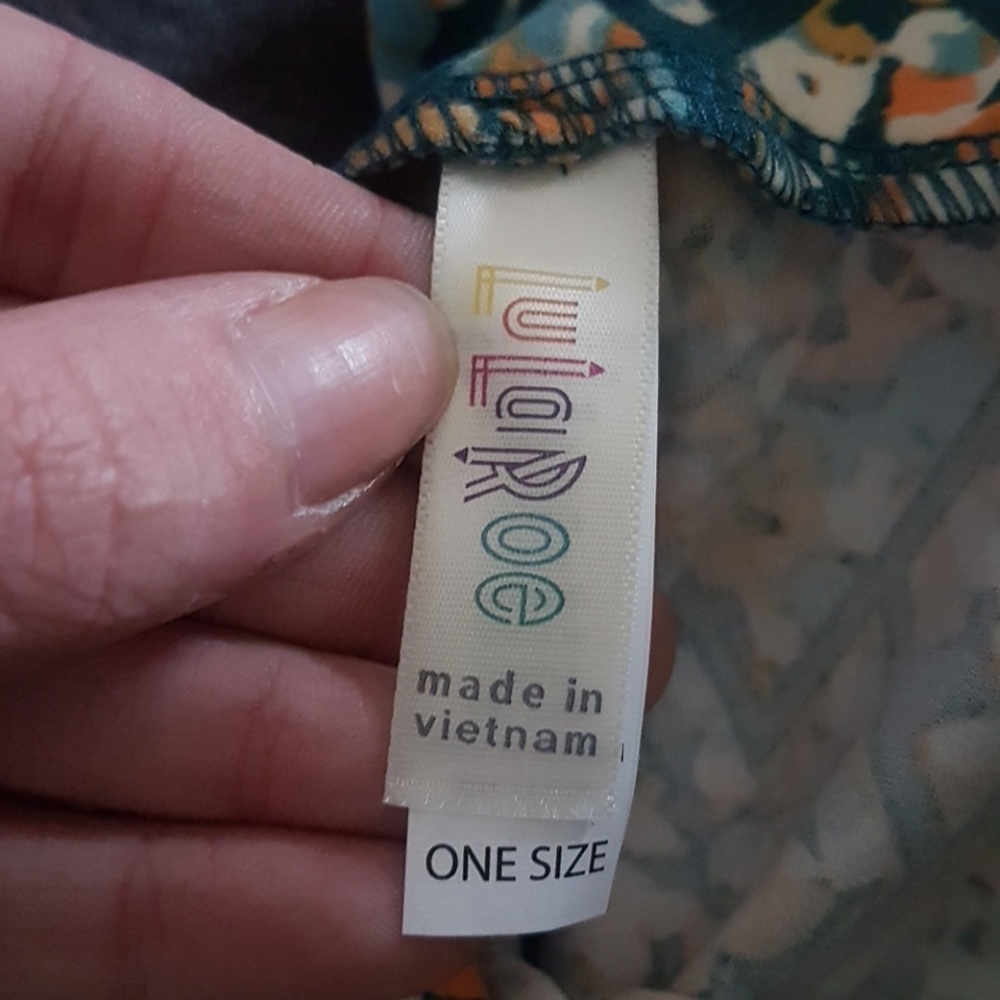 Lularoe os - Picture 2 of 2